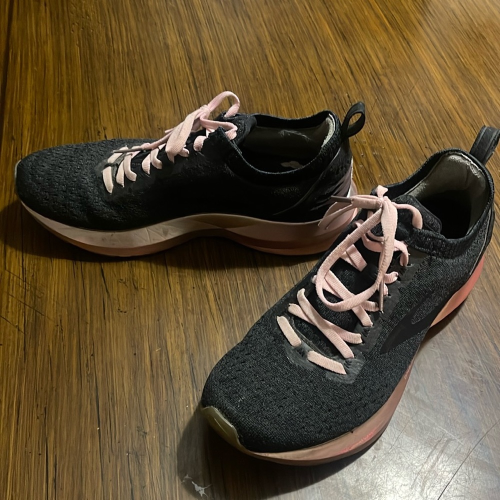 Women’s Brooks